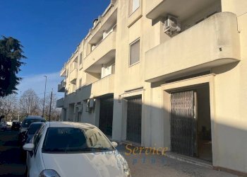 viste - Shop via Messina, Matino - photo 11