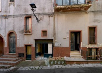 Facciata - Independent house via Arcivescovo Zezza, Ruffano - photo 17