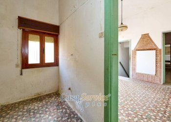 Stanza non arredata - Independent house via Arcivescovo Zezza, Ruffano - photo 22