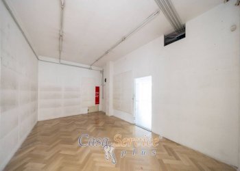 Interno non residenziale - Shop via Matino, Casarano - photo 10