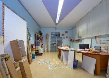 Interno non residenziale - Shop via Vittorio Emanuele, Supersano - photo 40