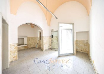 Stanza non arredata - Shop corso 20 Settembre, Casarano - photo 10