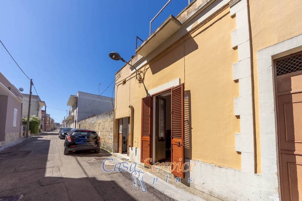 Facciata - Casa indipendente via Trento, Supersano - foto 3