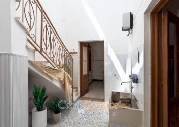 Interno palazzo - Independent house via Trento, Supersano - photo 8