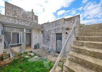 Facciata - Casa indipendente via Casarano, Melissano - foto 16