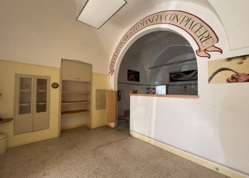 Interno non residenziale - Shop via Vittorio Emanuele III, Parabita - photo 10