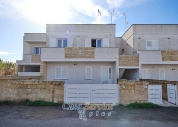 Facciata - Casa indipendente via Amalfi, Taviano - foto 18