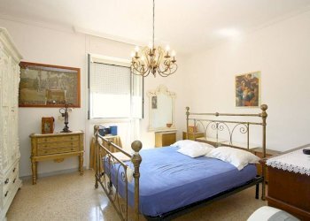 Camera da letto - Casa indipendente via Francesco Crispi, Matino - foto 14