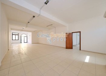 Stanza non arredata - Negozio via Duca delle Puglie, Matino - foto 9