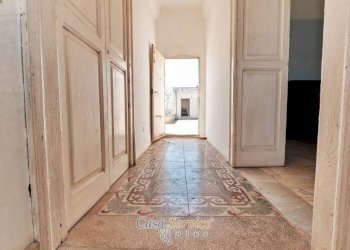 Corridoio - Casa indipendente via Domenico Cirillo, Ruffano - foto 7