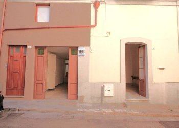 Facciata - Casa indipendente via Camillo Benso di Cavour, Parabita - foto 1