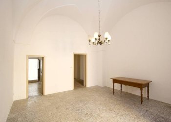 Salone - Casa indipendente via Camillo Benso di Cavour, Parabita - foto 2