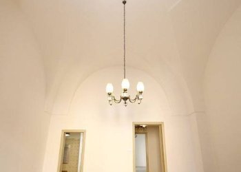 Stanza non arredata - Casa indipendente via Camillo Benso di Cavour, Parabita - foto 5