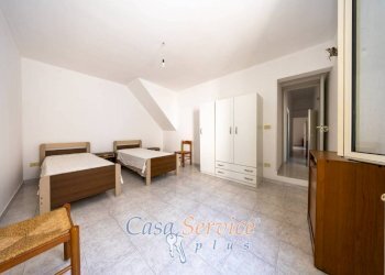 Camera da letto - Casa indipendente via Principe di Napoli, Neviano - foto 33