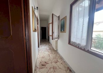 Corridoio - Casa indipendente via Vittorio Veneto, 63, Matino - foto 5