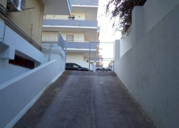 Zona - Box via Antonio Rosmini, Gallipoli - photo 2