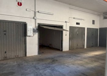 Box auto - Box via Francesco Petrarca, Gallipoli - foto 1