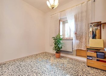 Camera da letto - Casa indipendente via Savoia, Matino - foto 12