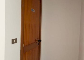 Interno palazzo - Negozio via Nizza, Matino - foto 11