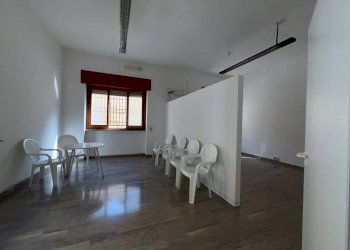 Salone - Negozio via Nizza, Matino - foto 13
