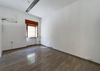 Ufficio - Negozio via Nizza, Matino - foto 15