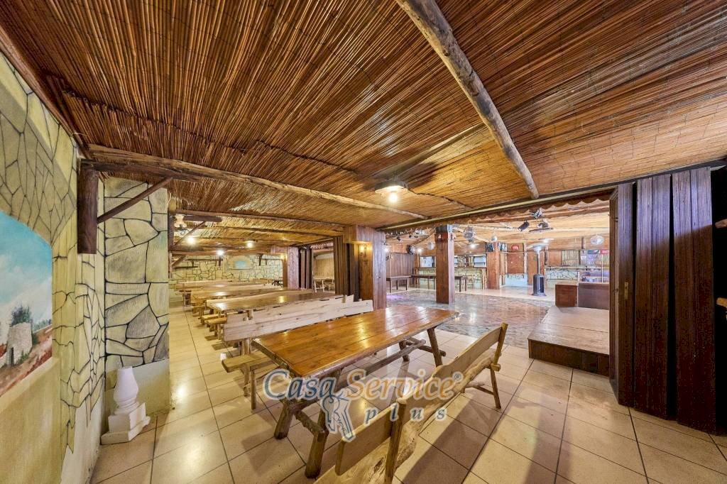 Interno non residenziale - Casa indipendente viale della Satureggia, Matino - foto 3