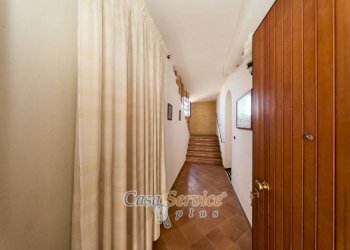 Ingresso - Casa indipendente viale della Satureggia, Matino - foto 20