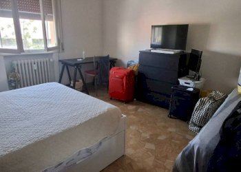 Camera da letto - Appartamento via Giuseppe Mazzini, 50, Bologna (zona Massarenti) - foto 21
