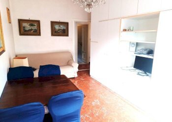 Soggiorno - Two-room apartment via Giovanni Descalzo, Genova (neighborhood Quarto) - photo 4