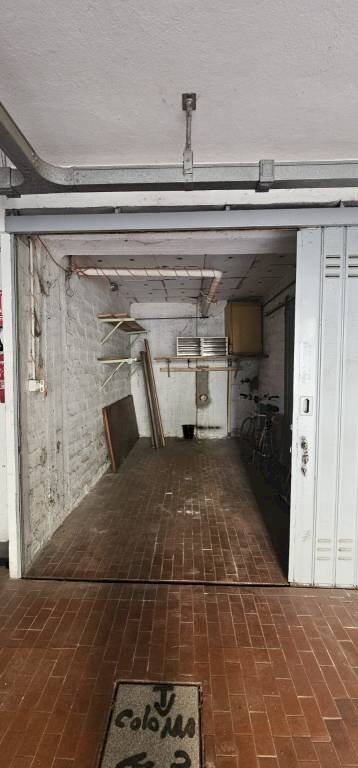 Cantina - Box via della Gabella, 1, Bologna (zona Corticella) - foto 1