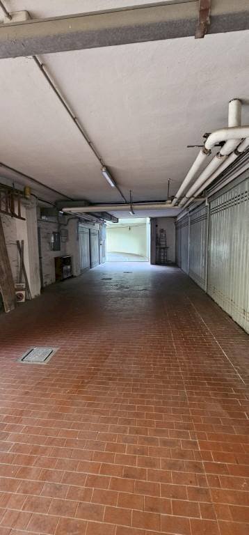 Magazzino - Box via della Gabella, 1, Bologna (zona Corticella) - foto 3