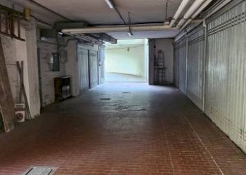 Magazzino - Box via della Gabella, 1, Bologna (zona Corticella) - foto 3