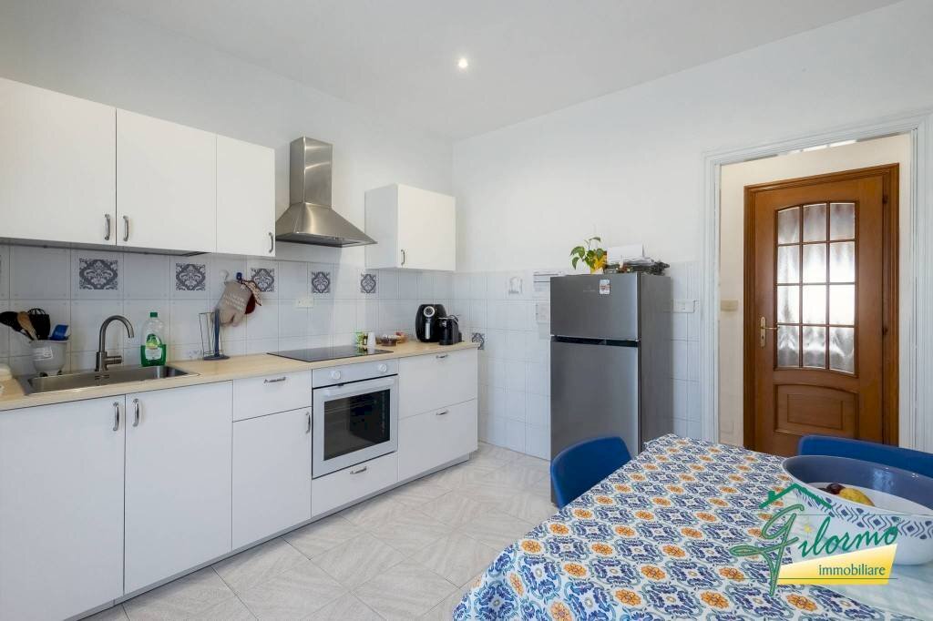 Cucina - Four-room apartment via Giuseppe Verdi, Poirino - photo 1