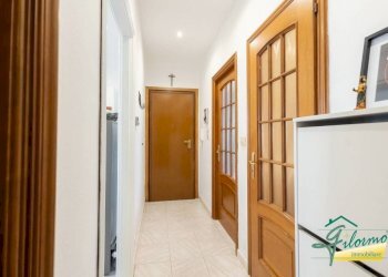 Corridoio - Four-room apartment via Giuseppe Verdi, Poirino - photo 14