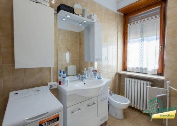 Bagno - Four-room apartment via Giuseppe Verdi, Poirino - photo 30