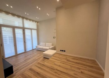 Soggiorno - Loft via Ugo Foscolo, 4/a, Torino (zona San Salvario) - foto 7