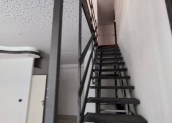 Interno palazzo - Negozio via Trottechien, 35B, Aosta - foto 5