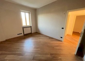 Camera da letto - Apartment via Ambuschetti, 9, Chieri - photo 32