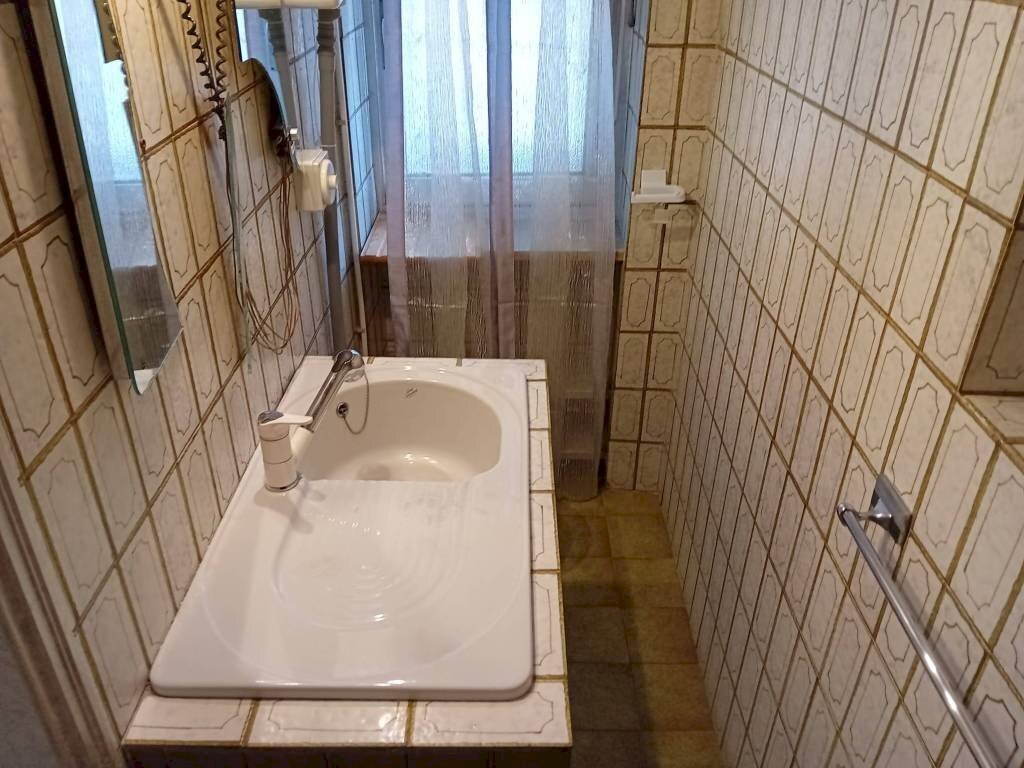 Bagno - Non-buildable land via Gian Domenico Cassini, 25, Torino (neighborhood Crocetta) - photo 2