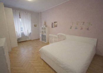 Camera da letto - Quadrilocale via Filadelfia, 132, Torino (zona Santa Rita) - foto 19
