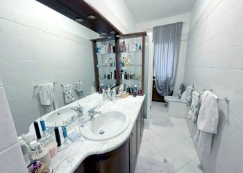 Bagno - Quadrilocale via Filadelfia, 132, Torino (zona Santa Rita) - foto 21
