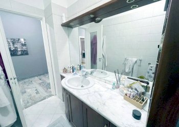 Bagno - Quadrilocale via Filadelfia, 132, Torino (zona Santa Rita) - foto 30