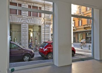Interno non residenziale - Shop via Ugo Bassi, 6/i, Bologna (neighborhood Centro Storico) - photo 7