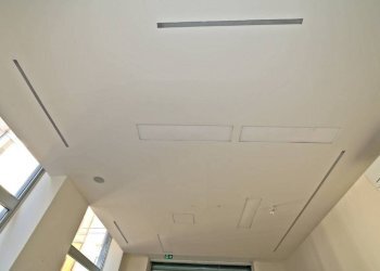 Dettagli - Negozio via Ugo Bassi, 6/i, Bologna (zona Centro Storico) - foto 15