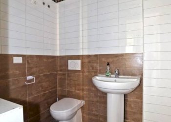 Bagno - Shop via Ugo Bassi, 6/i, Bologna (neighborhood Centro Storico) - photo 21