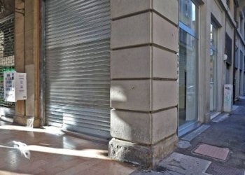 Facciata - Shop via Ugo Bassi, 6/i, Bologna (neighborhood Centro Storico) - photo 23