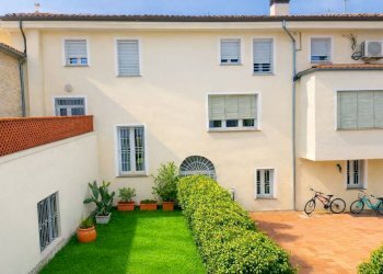Balcone - Four-room apartment Cento - photo 3