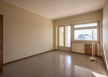 Stanza non arredata - Apartment strada Castiglione Alto, 19, Castiglione Torinese - photo 8