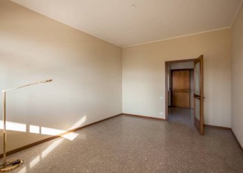 Stanza non arredata - Apartment strada Castiglione Alto, 19, Castiglione Torinese - photo 9