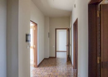 Corridoio - Apartment strada Castiglione Alto, 19, Castiglione Torinese - photo 23